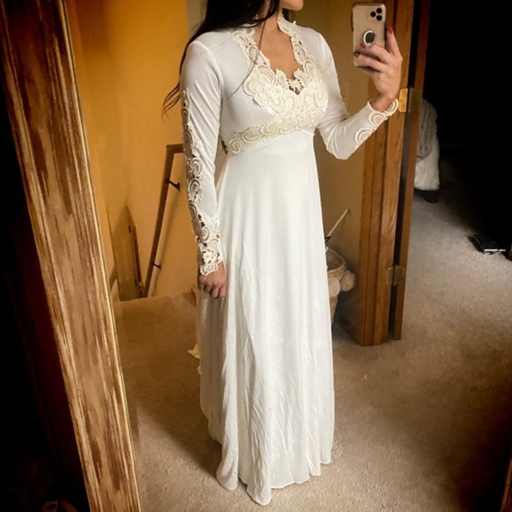 High neck/Victorian wedding gown.